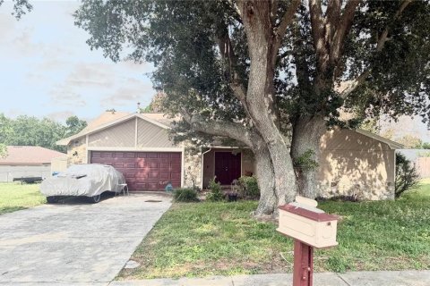 Casa en Winter Haven, Florida 3 dormitorios, 155.89 m2 № 2112742