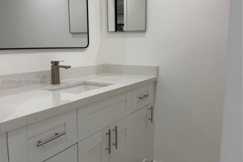 Condo in Weston, Florida, 1 bedroom  № 2068033 - photo 8