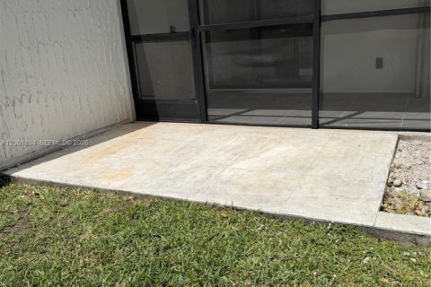 Condo in Weston, Florida, 1 bedroom  № 2068033 - photo 19