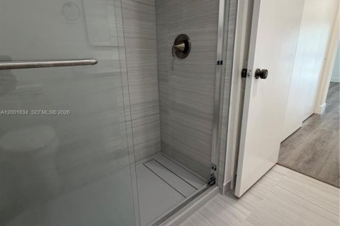 Condo in Weston, Florida, 1 bedroom  № 2068033 - photo 16