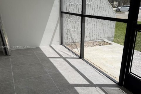 Condo in Weston, Florida, 1 bedroom  № 2068033 - photo 18