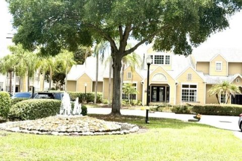 Condo in Orlando, Florida, 1 bedroom № 2224376 - photo 10
