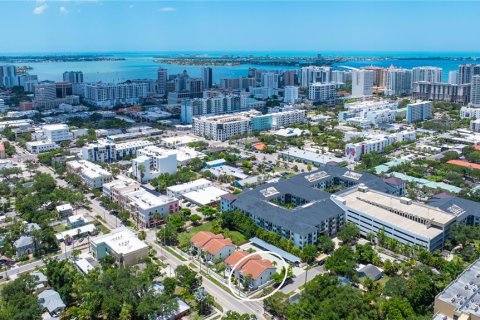 Condominio en Sarasota, Florida, 2 dormitorios № 2266673