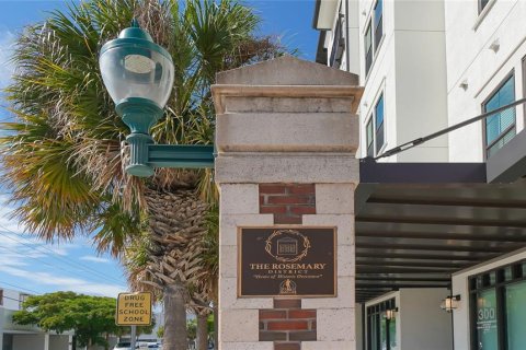 Condo in Sarasota, Florida, 2 bedrooms  № 2266673 - photo 26