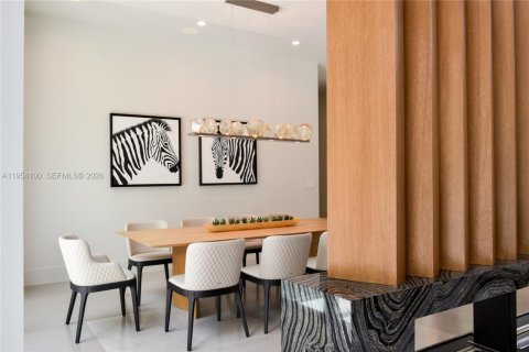 Villa ou maison à vendre à Pinecrest, Floride: 5 chambres, 715.07 m2 № 2009315 - photo 19