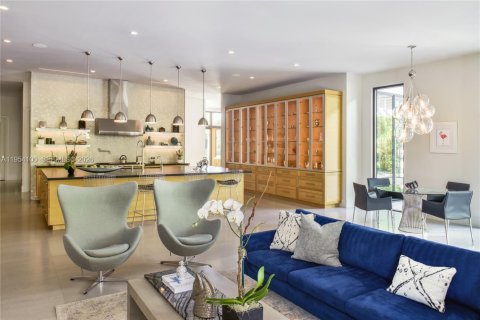 Villa ou maison à vendre à Pinecrest, Floride: 5 chambres, 715.07 m2 № 2009315 - photo 12