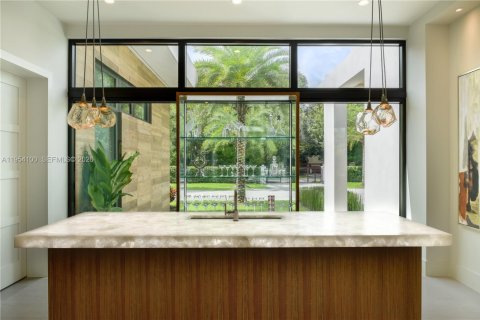 Villa ou maison à vendre à Pinecrest, Floride: 5 chambres, 715.07 m2 № 2009315 - photo 9