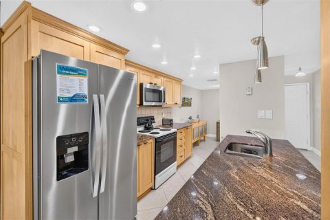 Condominio en venta en Treasure Island, Florida, 2 dormitorios, 105.91 m2 № 2405686 - foto 8
