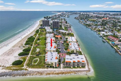 Condominio en venta en Treasure Island, Florida, 2 dormitorios, 105.91 m2 № 2405686 - foto 28