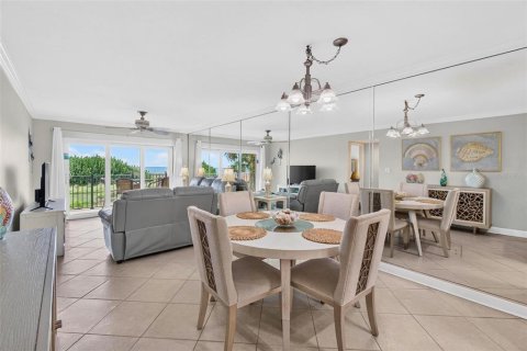 Condominio en venta en Treasure Island, Florida, 2 dormitorios, 105.91 m2 № 2405686 - foto 12