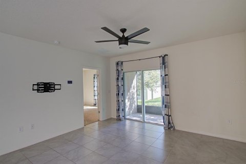 Villa ou maison à vendre à DeLand, Floride: 3 chambres, 154.78 m2 № 2432684 - photo 11