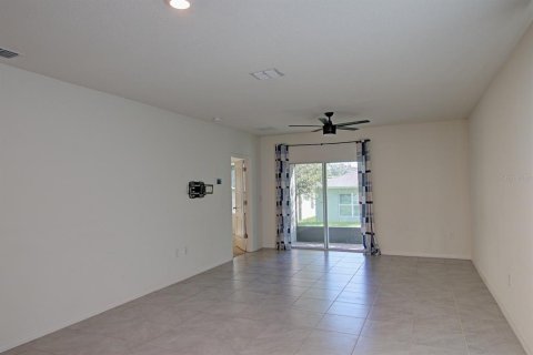 Villa ou maison à vendre à DeLand, Floride: 3 chambres, 154.78 m2 № 2432684 - photo 17