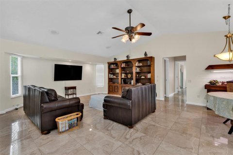 Villa ou maison à vendre à Punta Gorda, Floride: 3 chambres, 213.12 m2 № 2201680 - photo 16