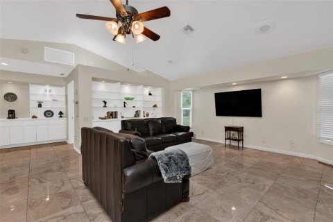 Villa ou maison à vendre à Punta Gorda, Floride: 3 chambres, 213.12 m2 № 2201680 - photo 19