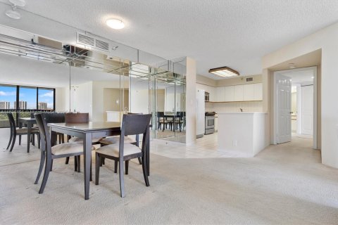 Condominio en venta en Aventura, Florida, 2 dormitorios, 109.72 m2 № 1830880 - foto 13