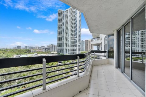 Condominio en venta en Aventura, Florida, 2 dormitorios, 109.72 m2 № 1830880 - foto 26