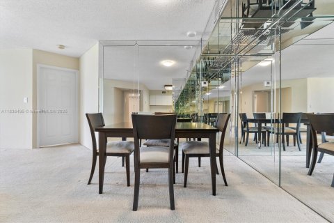 Condominio en venta en Aventura, Florida, 2 dormitorios, 109.72 m2 № 1830880 - foto 4