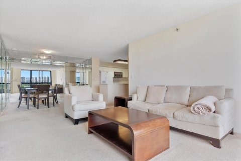 Condominio en venta en Aventura, Florida, 2 dormitorios, 109.72 m2 № 1830880 - foto 11