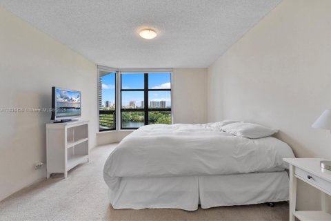 Condominio en venta en Aventura, Florida, 2 dormitorios, 109.72 m2 № 1830880 - foto 6