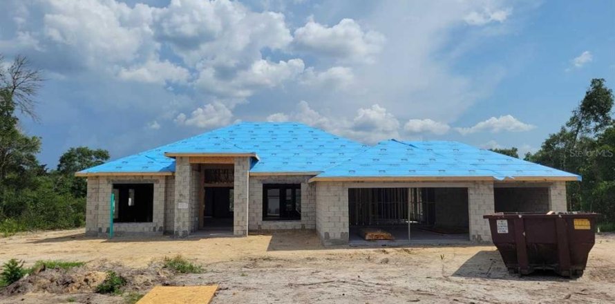 House in Ocala, Florida 4 bedrooms, 216.46 sq.m. № 2200784
