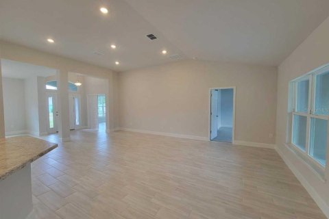 House in Ocala, Florida 4 bedrooms, 216.46 sq.m. № 2200784 - photo 16