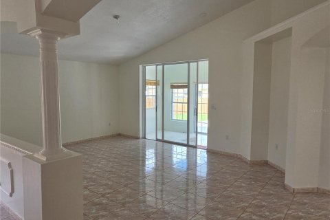 House in Kissimmee, Florida 4 bedrooms, 187.94 sq.m. № 2388110 - photo 17