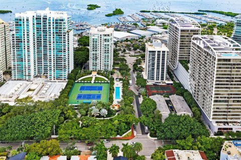 Copropriété à vendre à Miami, Floride: 2 chambres, 177.44 m2 № 1965277 - photo 4