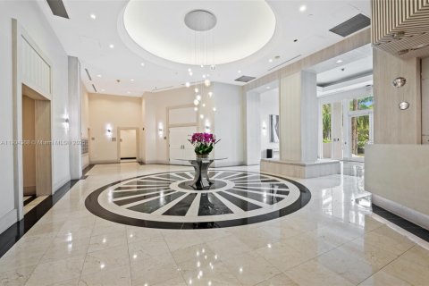 Copropriété à vendre à Miami, Floride: 2 chambres, 177.44 m2 № 1965277 - photo 2