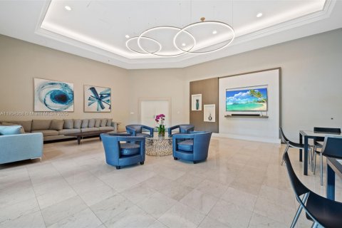Copropriété à vendre à Miami, Floride: 2 chambres, 177.44 m2 № 1965277 - photo 28