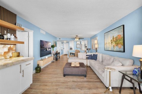 Copropriété à vendre à Jensen Beach, Floride: 2 chambres, 95.04 m2 № 2172031 - photo 22