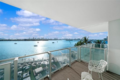 Copropriété à vendre à Miami Beach, Floride: 1 chambre, 64.47 m2 № 1943284 - photo 1