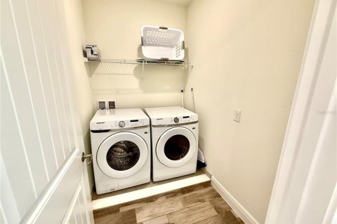 Adosado en venta en Kissimmee, Florida, 3 dormitorios, 144 m2 № 2222546 - foto 25