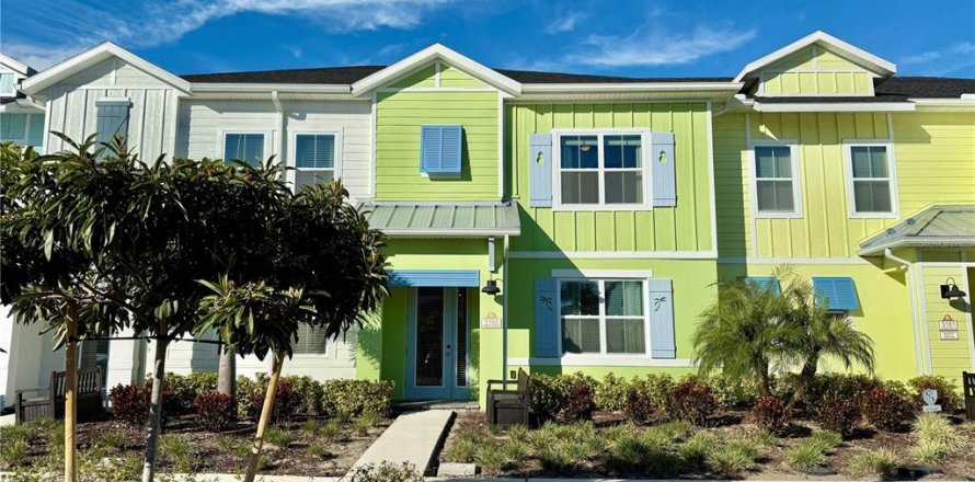 Adosado en Kissimmee, Florida 3 dormitorios, 144 m2 № 2222546