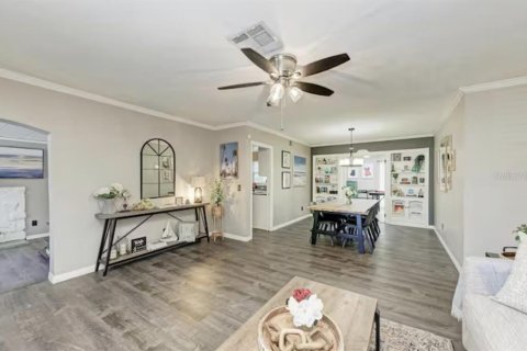 Villa ou maison à louer à Largo, Floride: 4 chambres, 187.2 m2 № 2432670 - photo 3