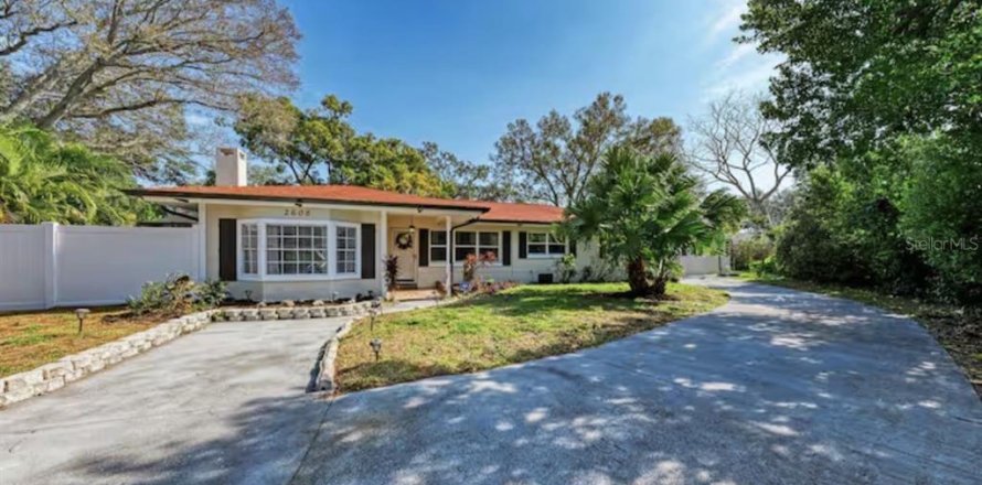 Villa ou maison à Largo, Floride 4 chambres, 187.2 m2 № 2432670