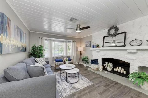 Villa ou maison à louer à Largo, Floride: 4 chambres, 187.2 m2 № 2432670 - photo 2