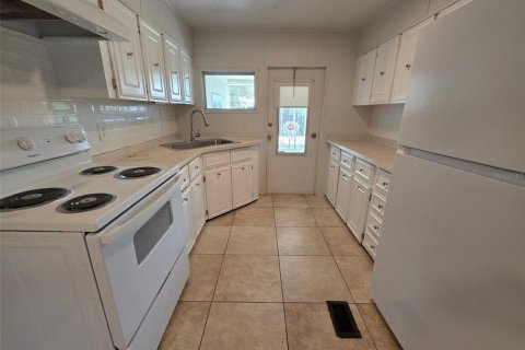 Appartement à louer à Brooksville, Floride: 2 chambres, 89.19 m2 № 2388972 - photo 4