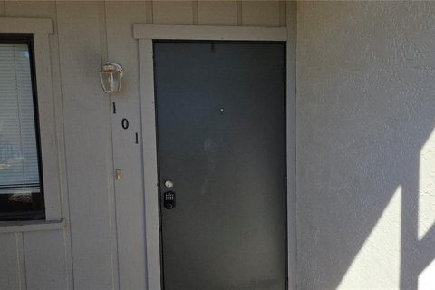 Condominio en alquiler en Punta Gorda, Florida, 2 dormitorios, 78.04 m2 № 2102923 - foto 2