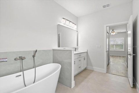 Casa en alquiler en Indian lake estates, Florida, 4 dormitorios, 175.68 m2 № 2224683 - foto 24