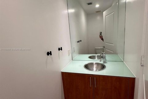 Condominio en venta en Fort Lauderdale, Florida, 1 dormitorio, 76.74 m2 № 1865408 - foto 7