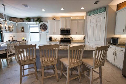 House in Venice, Florida 3 bedrooms, 152.17 sq.m. № 2215860 - photo 14