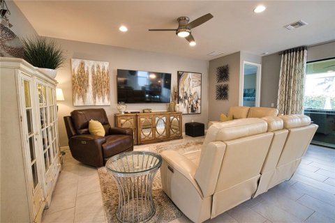 House in Venice, Florida 3 bedrooms, 152.17 sq.m. № 2215860 - photo 7