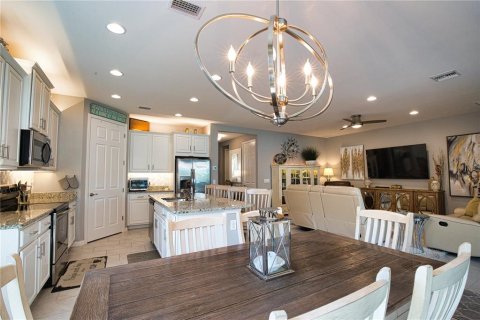 House in Venice, Florida 3 bedrooms, 152.17 sq.m. № 2215860 - photo 13