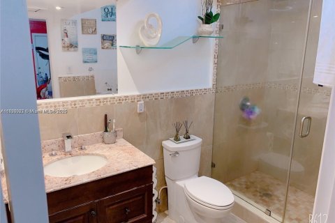 Casa en venta en Hollywood, Florida, 4 dormitorios, 148.18 m2 № 1939081 - foto 10