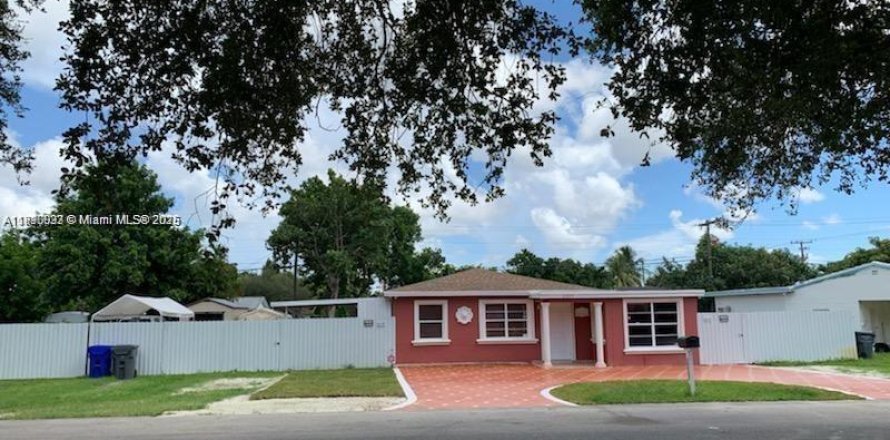 Casa en Hollywood, Florida 4 dormitorios, 148.18 m2 № 1939081