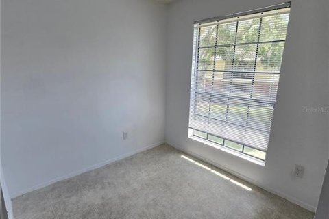 Condo in Tampa, Florida, 1 bedroom  № 1916757 - photo 17