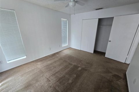 Condo in Tampa, Florida, 1 bedroom  № 1916757 - photo 15