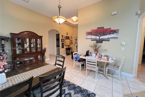 Villa ou maison à vendre à Homestead, Floride: 4 chambres, 221.2 m2 № 2038206 - photo 14