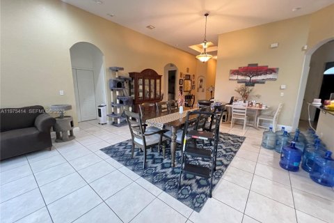Villa ou maison à vendre à Homestead, Floride: 4 chambres, 221.2 m2 № 2038206 - photo 15