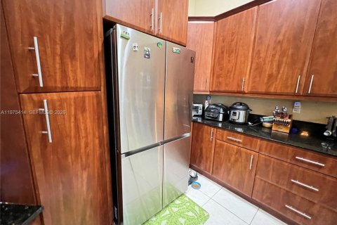 Villa ou maison à vendre à Homestead, Floride: 4 chambres, 221.2 m2 № 2038206 - photo 17